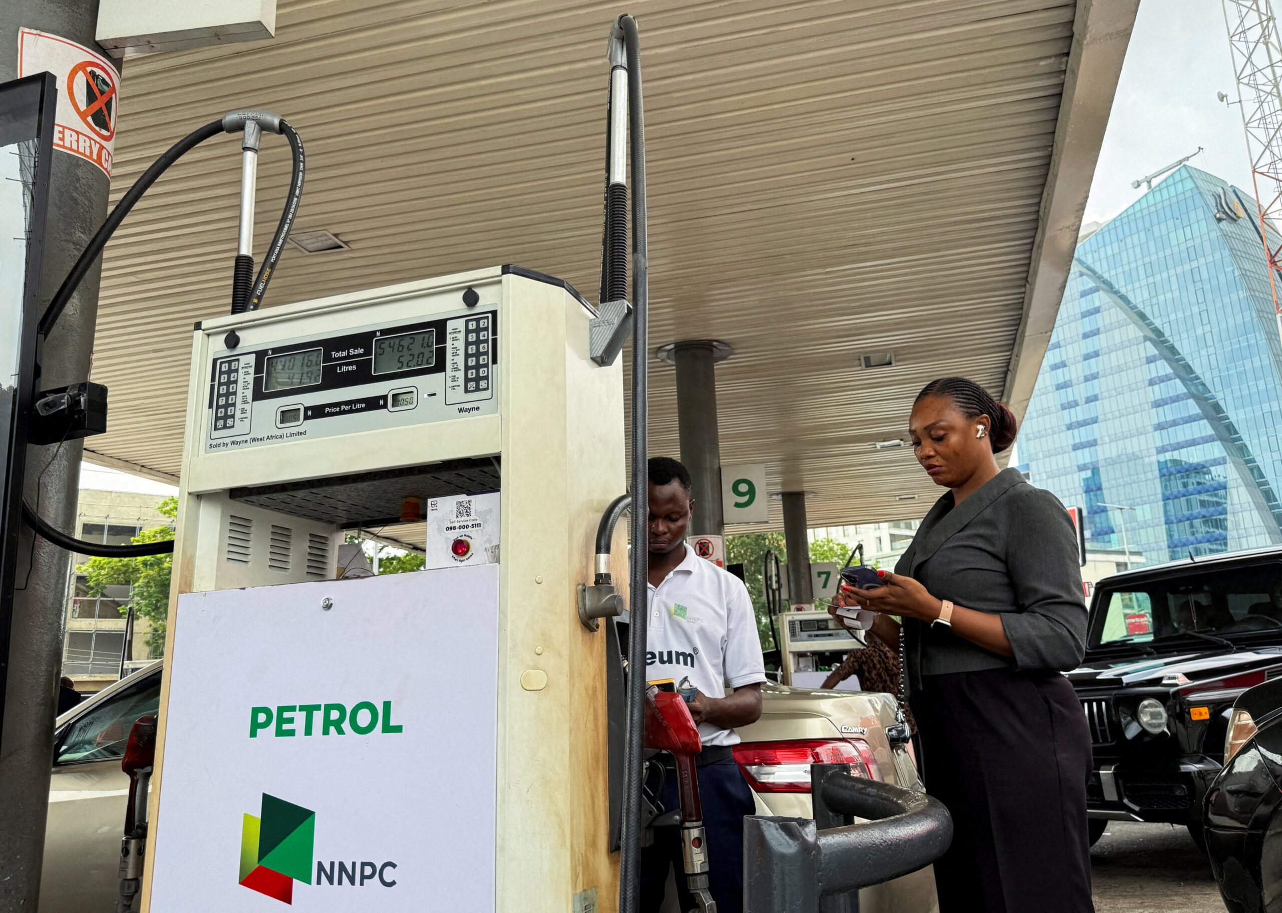 Petrol Hits ₦1,500/Litre in Parts of Nigeria as Labour Demands FG Intervention